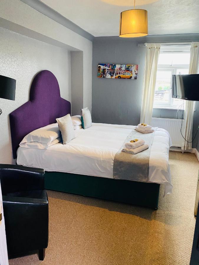 בנגור The Traxx Hotel מראה חיצוני תמונה