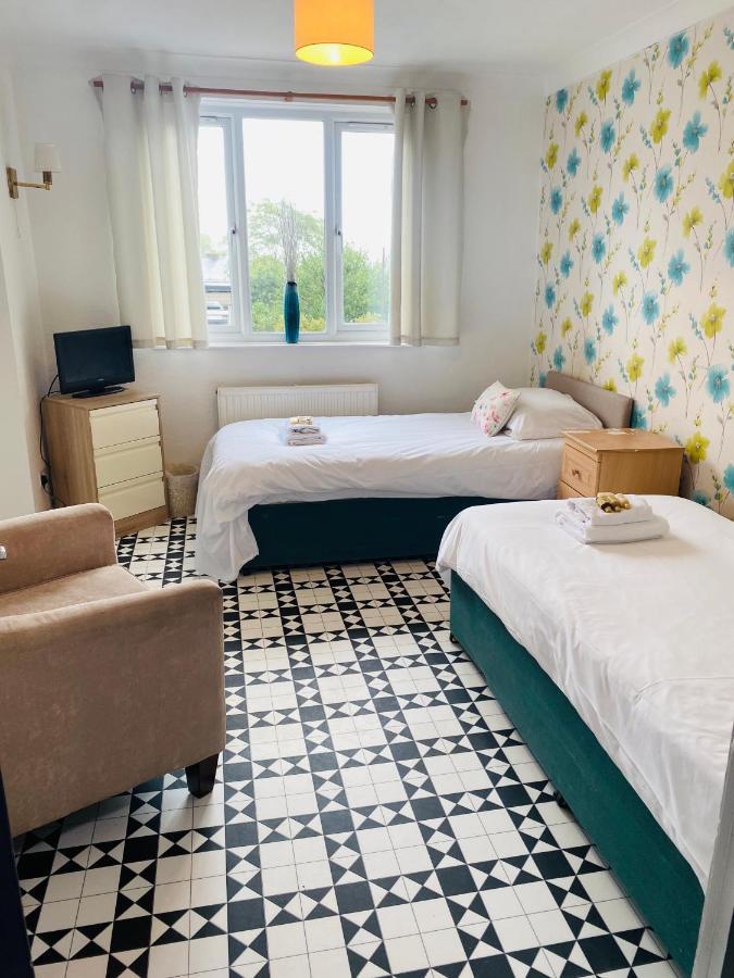 בנגור The Traxx Hotel מראה חיצוני תמונה